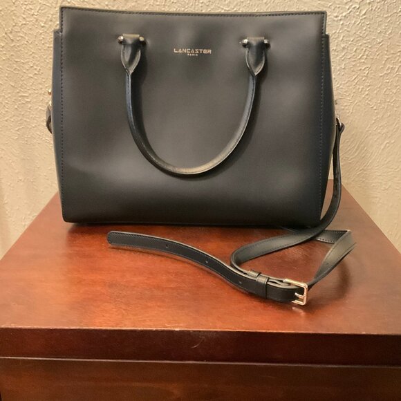 Lancaster Paris Tote Bag in black / Two Pockets / Magnetic Snaps -- Good cond. - Picture 1 of 3